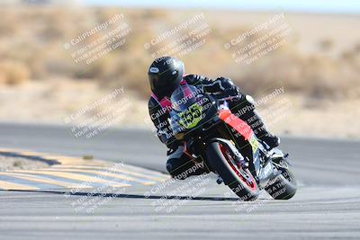 media/Jan-10-2025-CVMA Friday Practice (Fri) [[489e0da257]]/Group 4 and Trackday/Session 4 (Turn 16)/